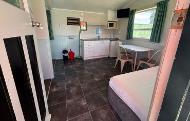 Deluxe Family Cabin (5 persons)