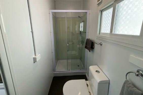 Self-Contained Cabin (Triple) - bathroom